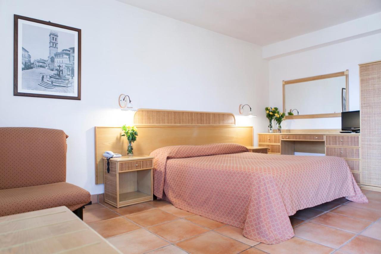 Country House Tre Esse Асизи Екстериор снимка